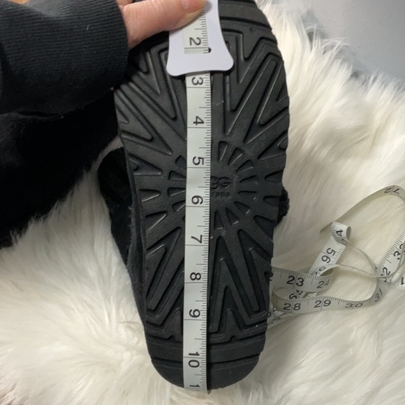 UGG Australia Cambridge Boots Black Suede - Picture 10 of 11